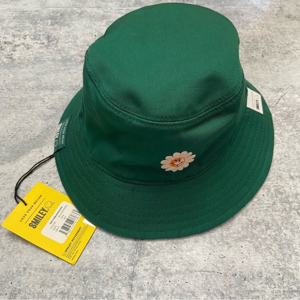 Love Your Melon x Smiley Reversible Bucket Hat